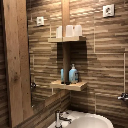Bed & Breakfast Kerekes Panzio Es Etterem 3*
